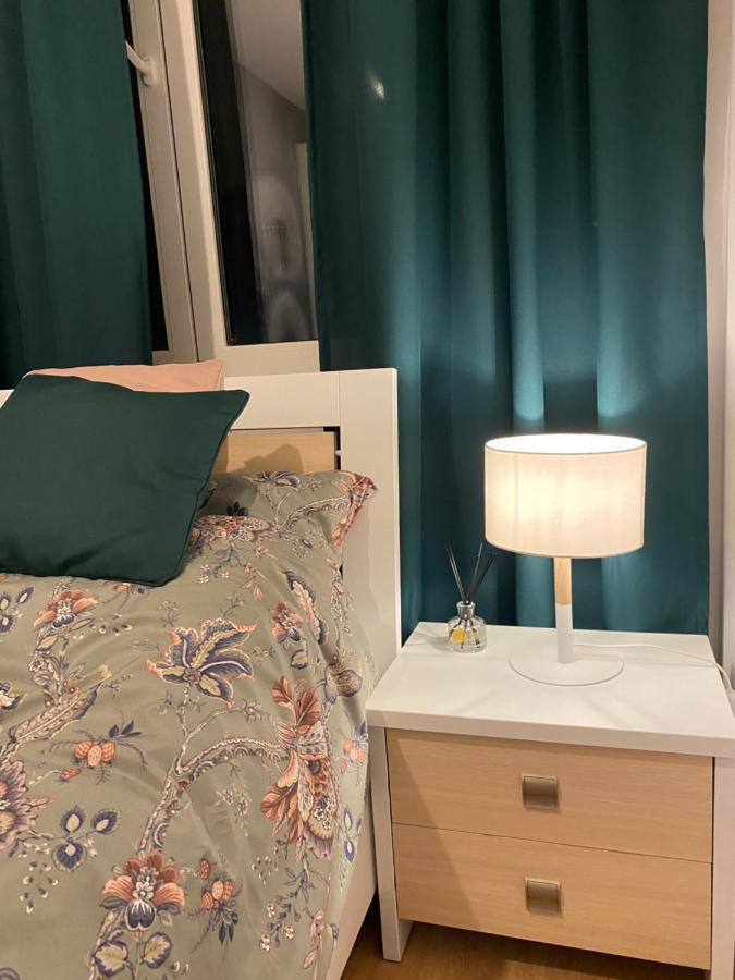 Airport Green Apartment Kl21 - Air Condition & Free Parking وارسو المظهر الخارجي الصورة