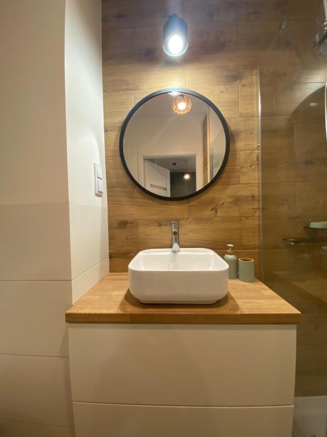 Airport Green Apartment Kl21 - Air Condition & Free Parking وارسو المظهر الخارجي الصورة