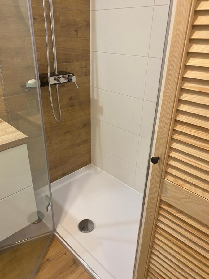 Airport Green Apartment Kl21 - Air Condition & Free Parking وارسو المظهر الخارجي الصورة